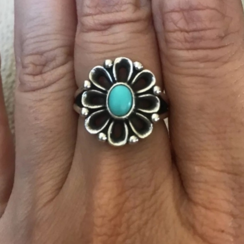 James Avery De Flores ring size 5.5